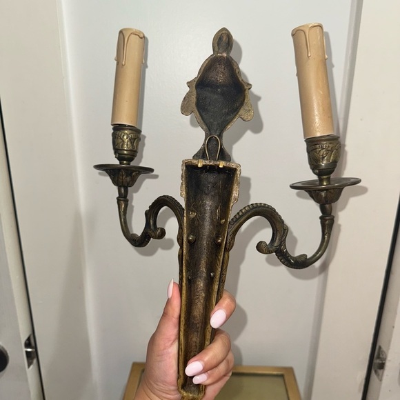 Large Vintage French Empire Style Bronze Double Wall Light With Urn Detail - Picture 3 of 5